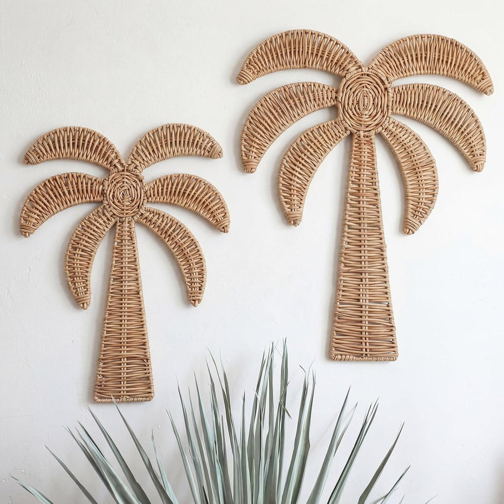 Cinnvoice 2 Pcs Summer Rattan Palm Tree Wall Decor Coastal Tropical Beach Wall Hanging Decorations for Boho Living Room Bathroom Bedroom Patio Party Decorations (19.7'' and 14'')